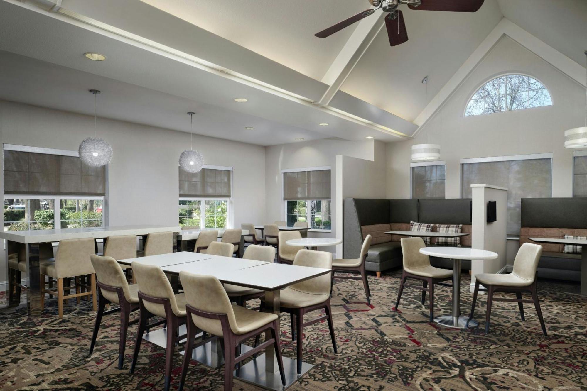 Residence Inn by Marriott Stockton Exteriör bild